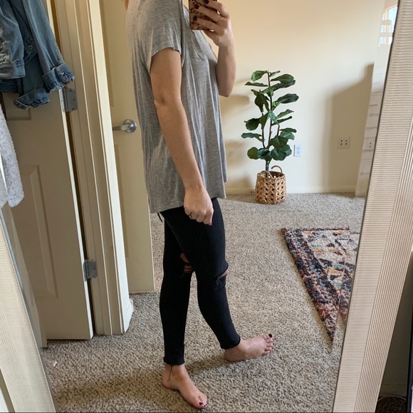 SOLD Albion Fit basic V neck tee - Picture 3 of 6